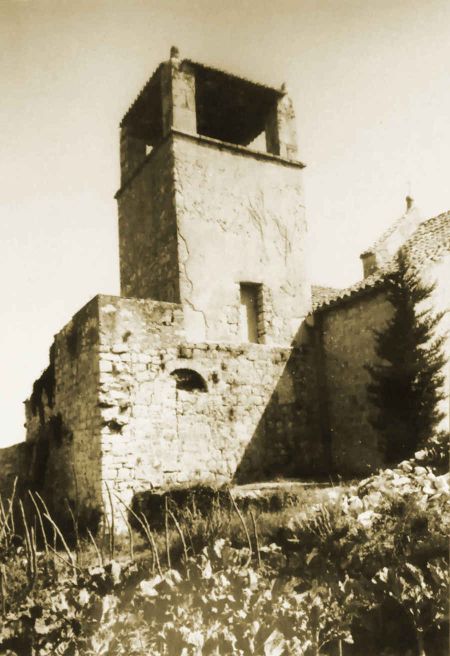 Zvonik benediktinskog samostana Ćokovac prije obnove
